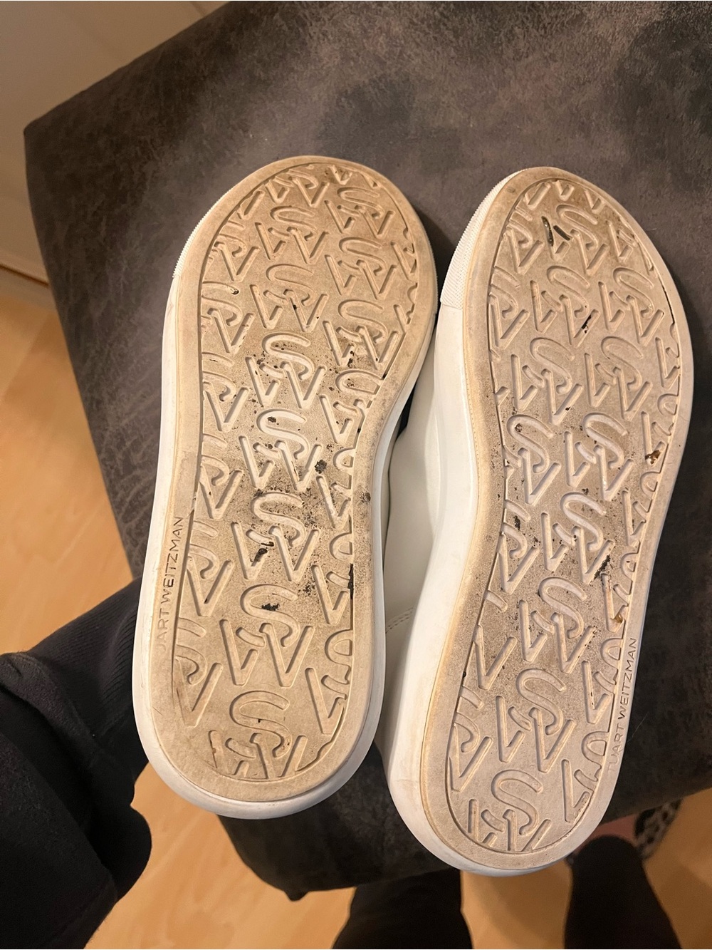 Stuart Weitzman White Leather Courtside Low-Top Sneakers - Picture 7 of 7